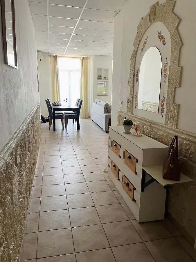 Apartment Cannes : Agreable Et Lumineux Appartement Vue Mer